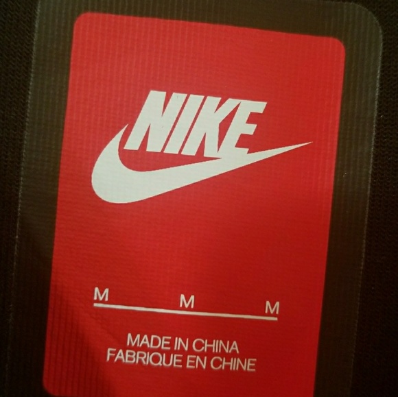 BRAND NEW W/TAGS - NIKE Black Vest - Picture 7 of 8